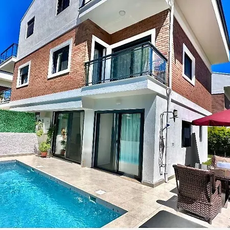 ヴィラ Twin With Private Pool In Fethiye's Center *